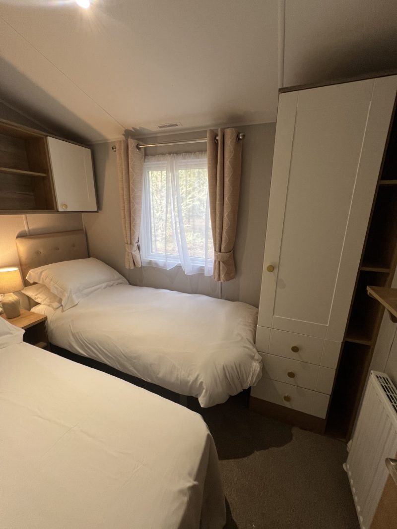 Brand new self-catering family friendly caravan holiday home for hire ...